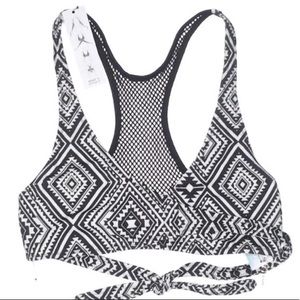 NWT Sundazed bikini top size Medium B2